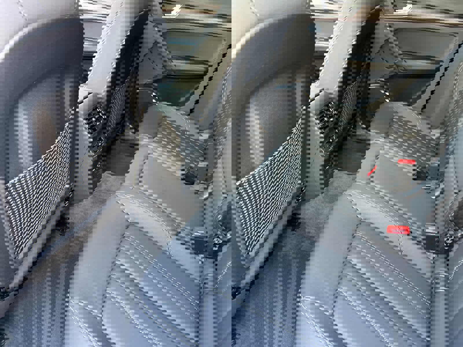 Used 2023 Audi Q5 2.0T Premium w/ Convenience Package image 4