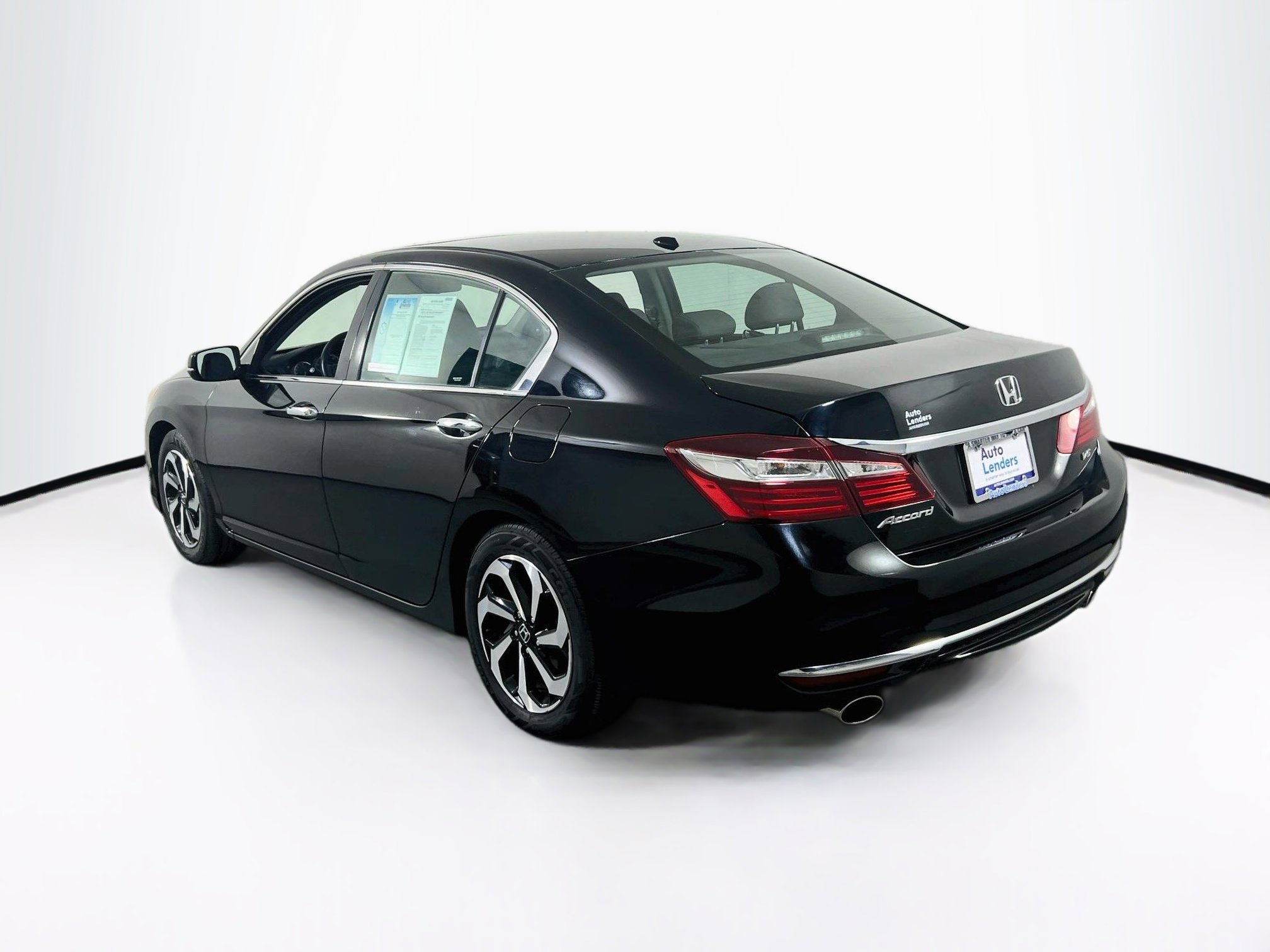 Used 2017 Honda Accord EX-L image 7