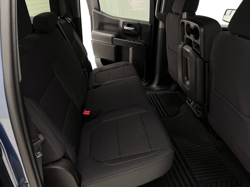 Used 2021 Chevrolet Silverado 1500 LT AWD/4WD image 14