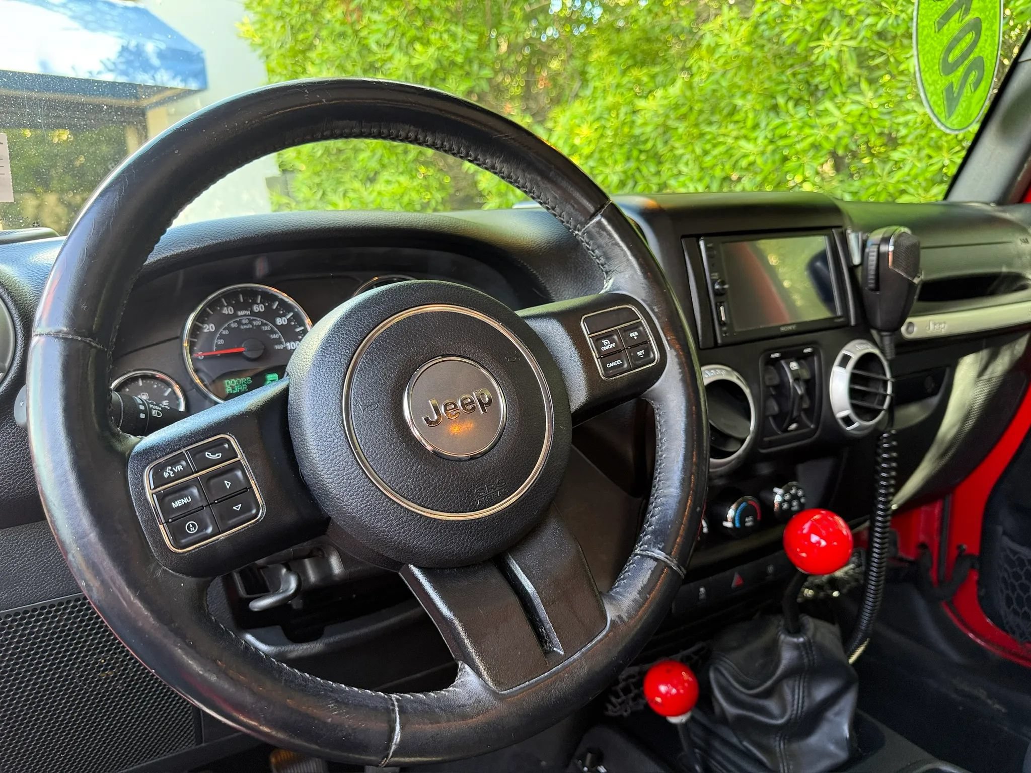 Used 2016 Jeep Wrangler Unlimited Sahara w/ Connectivity Group AWD/4WD image 45