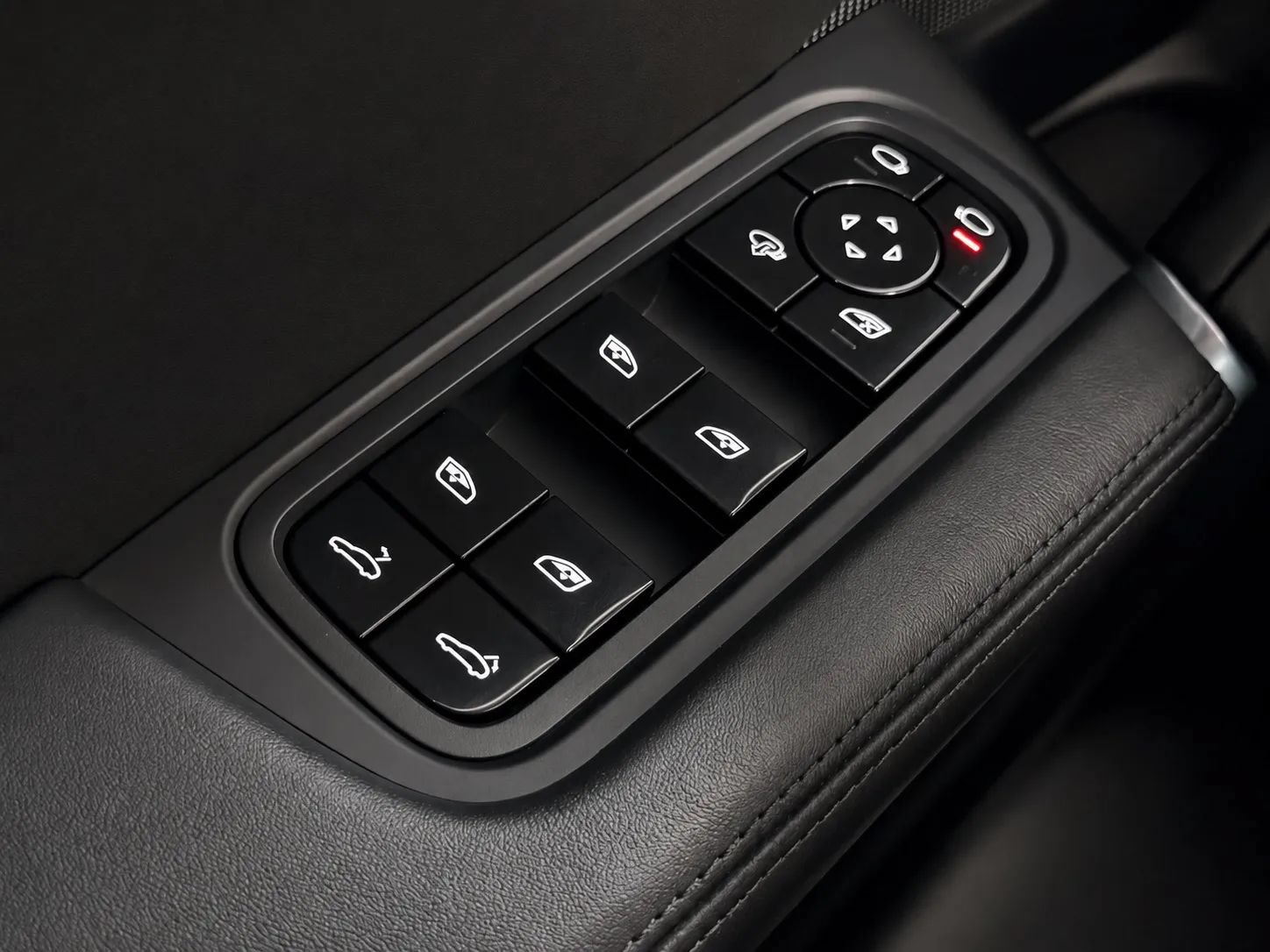 Used 2019 Porsche Cayenne S AWD/4WD image 34