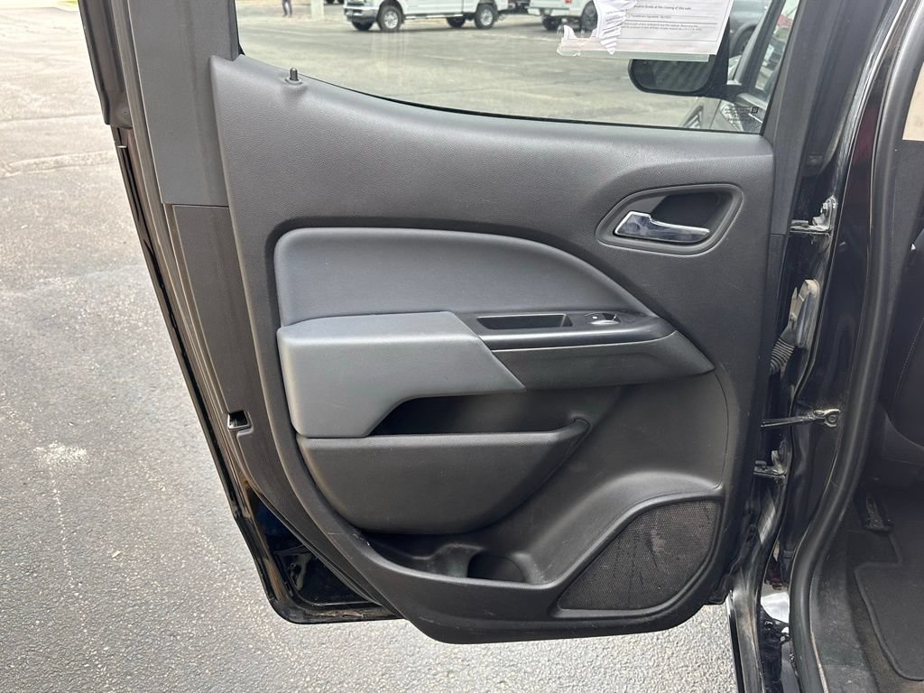 Used 2015 Chevrolet Colorado Z71 AWD/4WD image 19