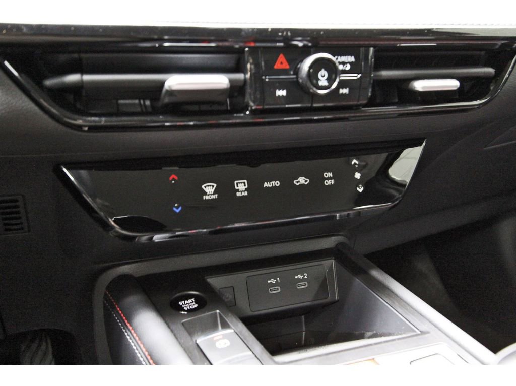 New 2026 Nissan Kicks SR FWD image 27