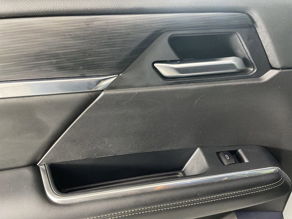 Used 2025 GMC Acadia Elevation image 34