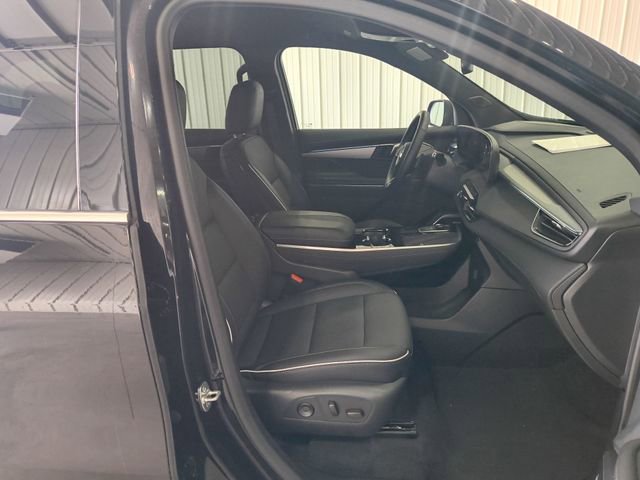 Used 2025 Buick Enclave Preferred AWD/4WD image 25