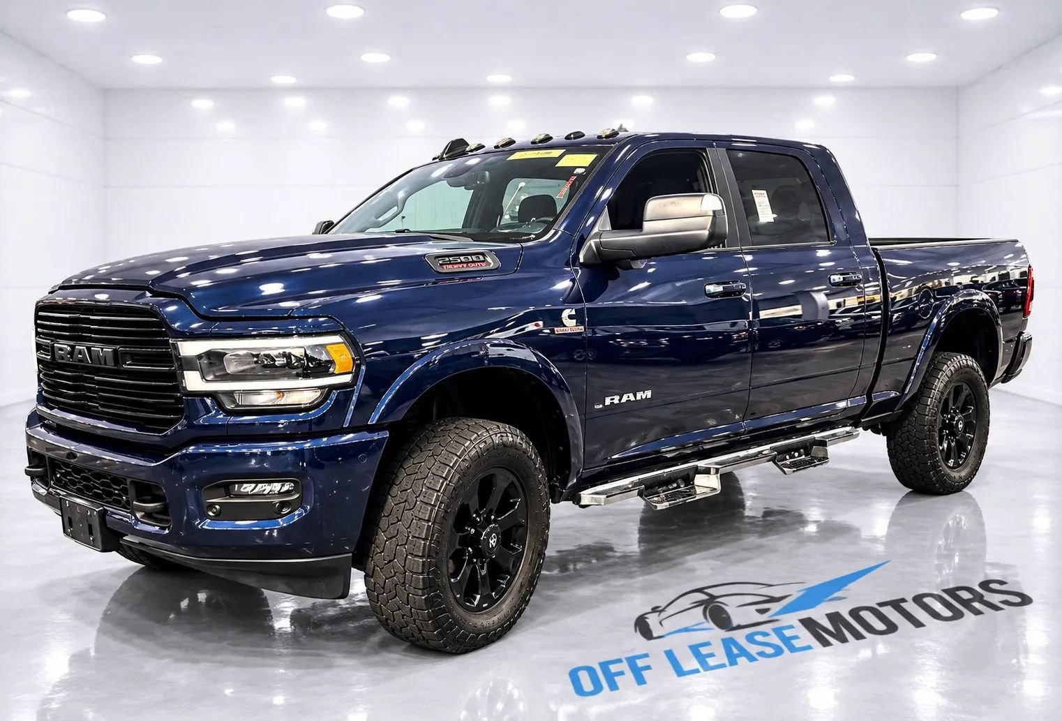 Used 2022 RAM 2500 Laramie AWD/4WD image 1
