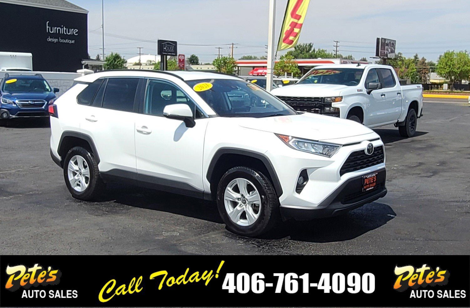Used 2021 Toyota RAV4 XLE AWD/4WD image 6