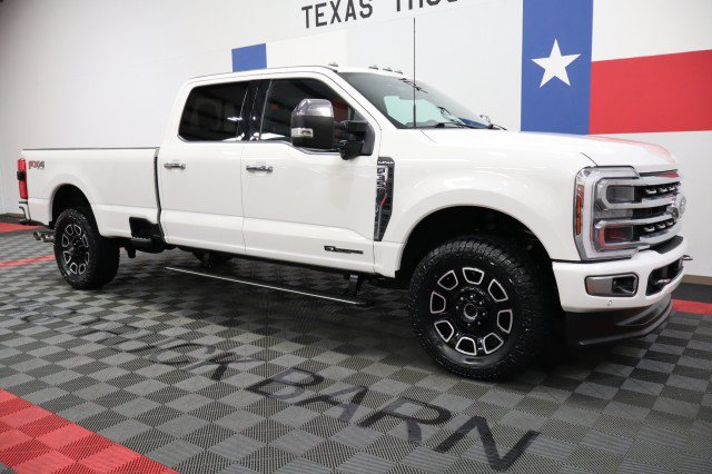 Used 2024 Ford F350 Platinum w/ FX4 Off-Road Package AWD/4WD image 20