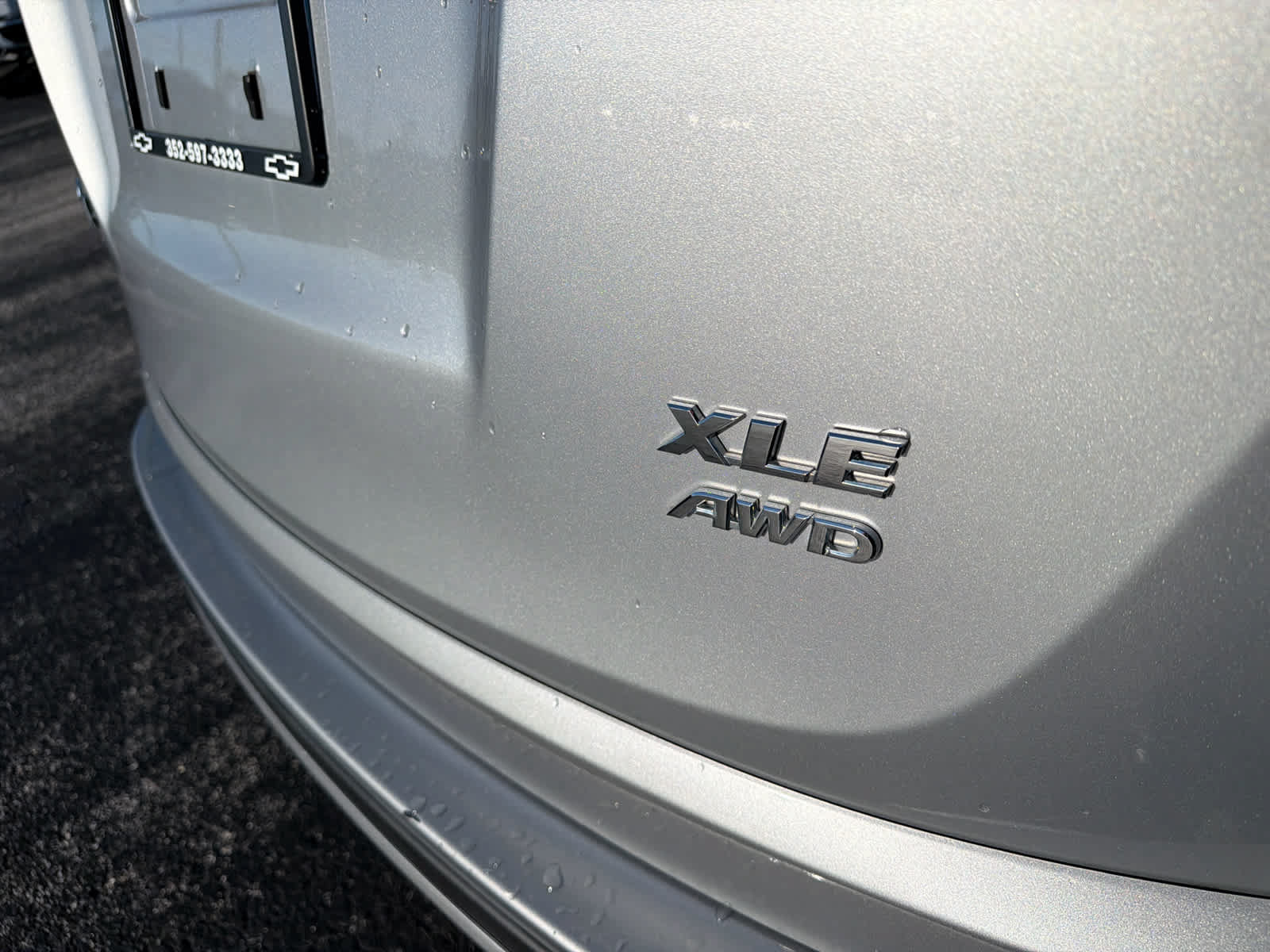 Used 2018 Toyota RAV4 XLE w/ Plus Extra Value Package AWD/4WD image 11