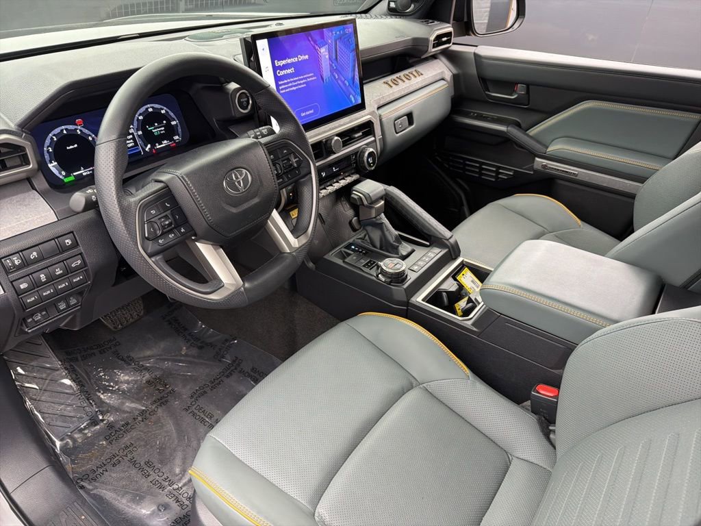 Used 2025 Toyota 4Runner Trailhunter image 10