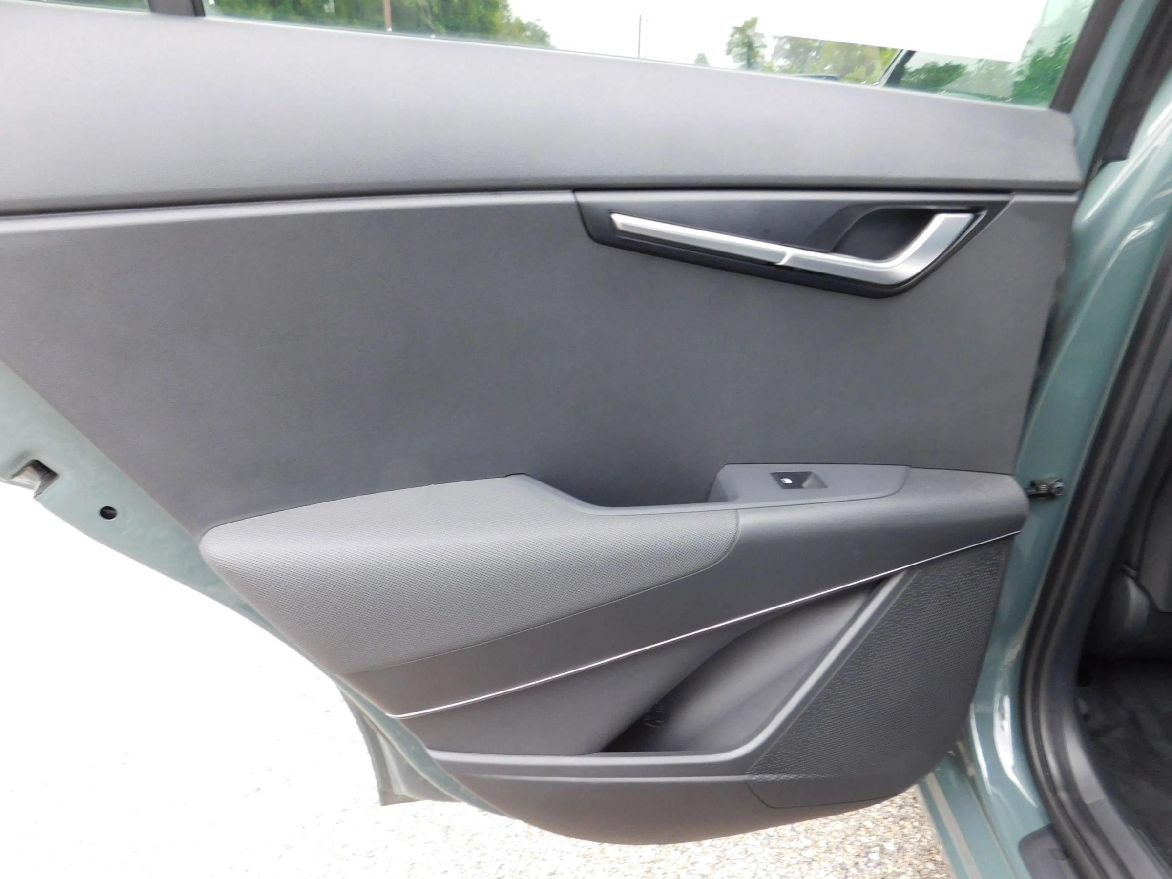 Used 2023 Kia Niro Wind FWD image 11