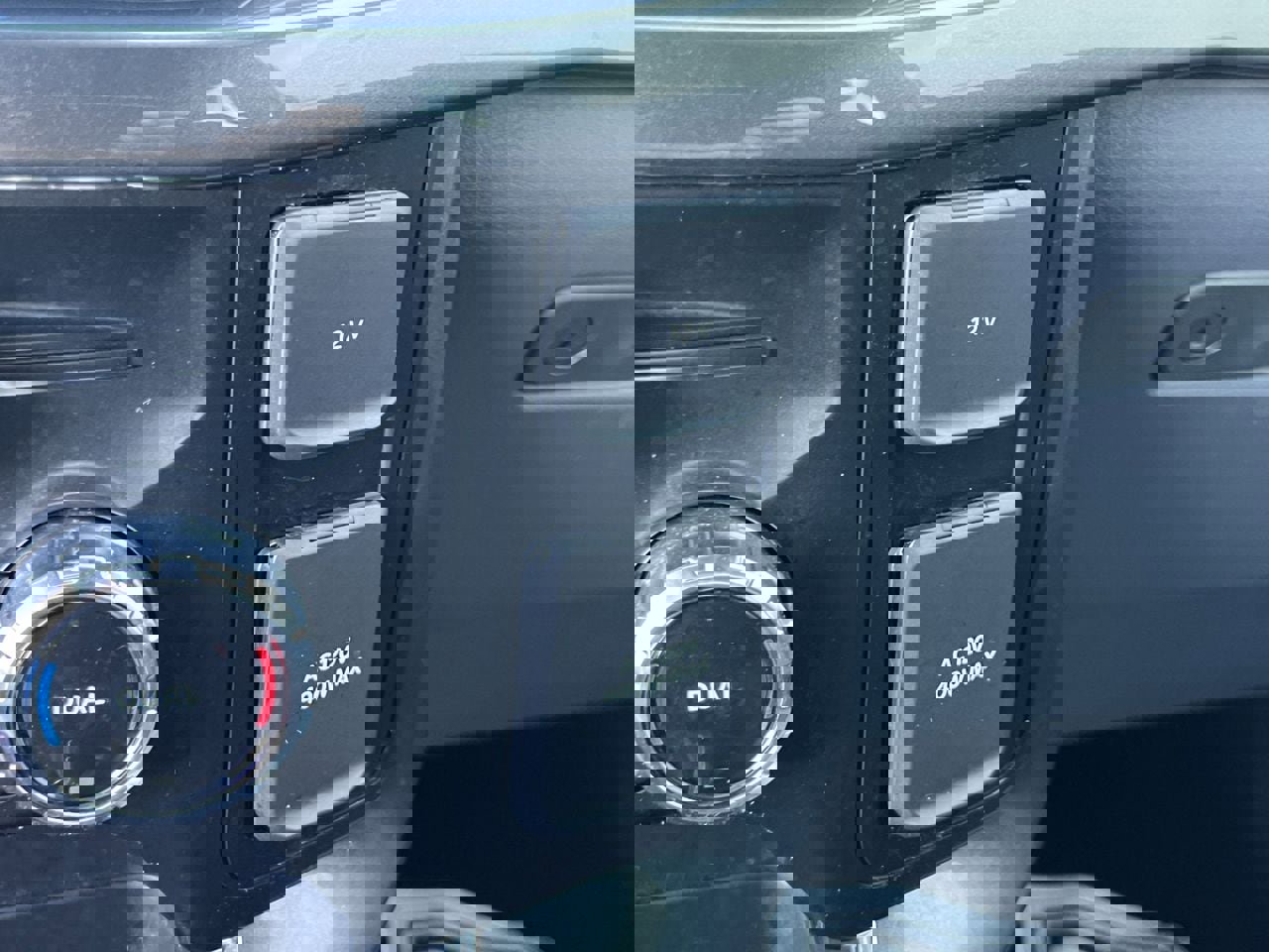 Used 2023 Ford F150 XLT w/ Equipment Group 302A High image 21