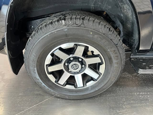 Used 2023 Toyota 4Runner TRD Off-Road Premium w/ Moonroof Package AWD/4WD image 9