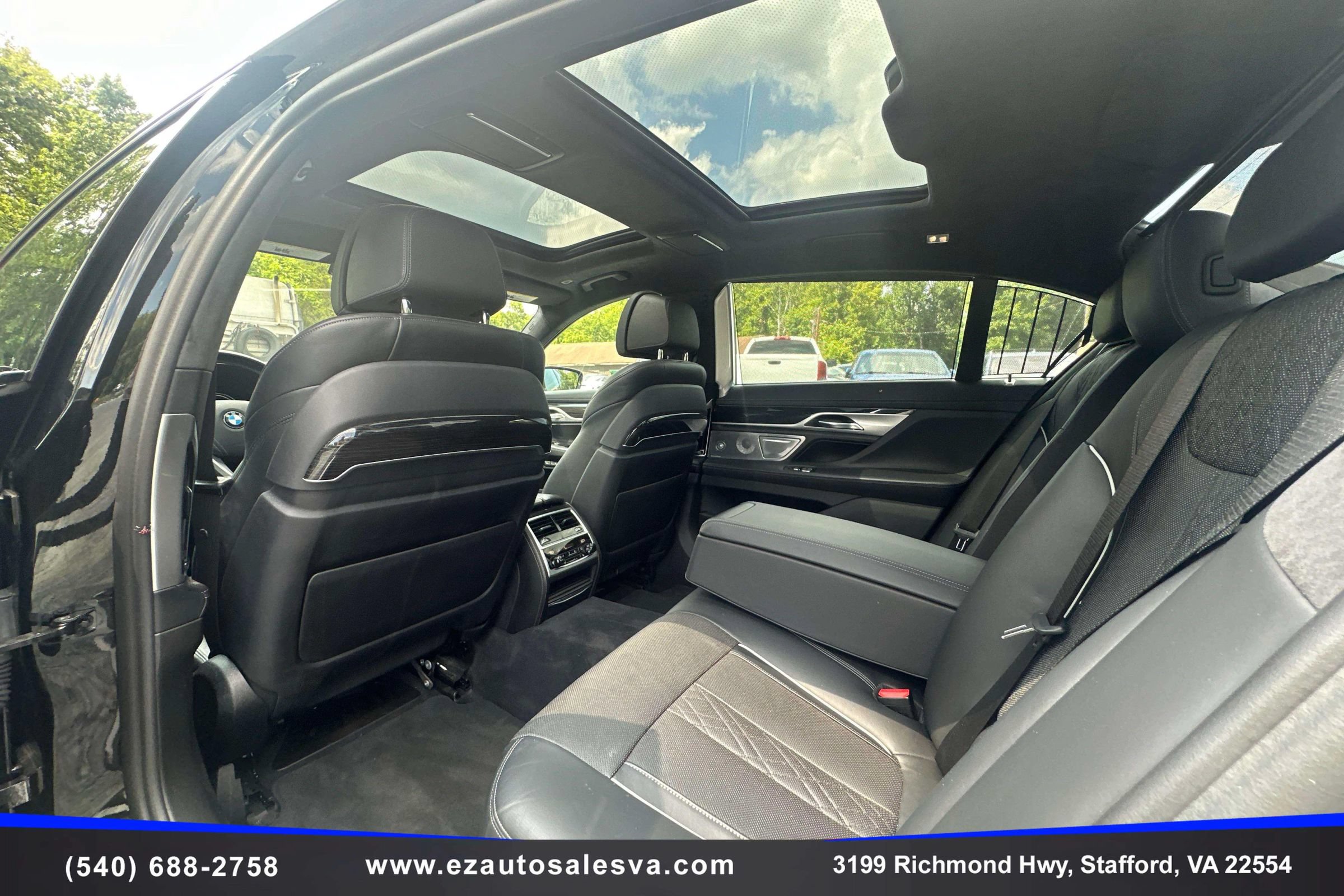 Used 2018 BMW 750i xDrive AWD/4WD image 23