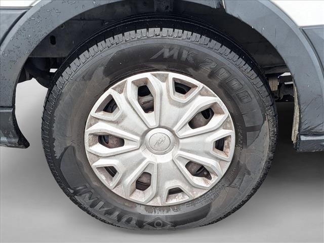 Used 2015 Ford Transit 350 XLT image 10