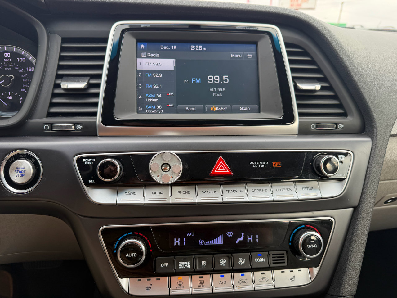 Used 2019 Hyundai Sonata Plug-In Hybrid image 18