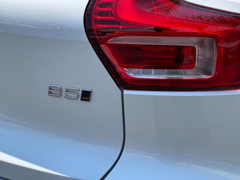 New 2026 Volvo XC40 B5 Plus w/ Protection Package Premier image 25