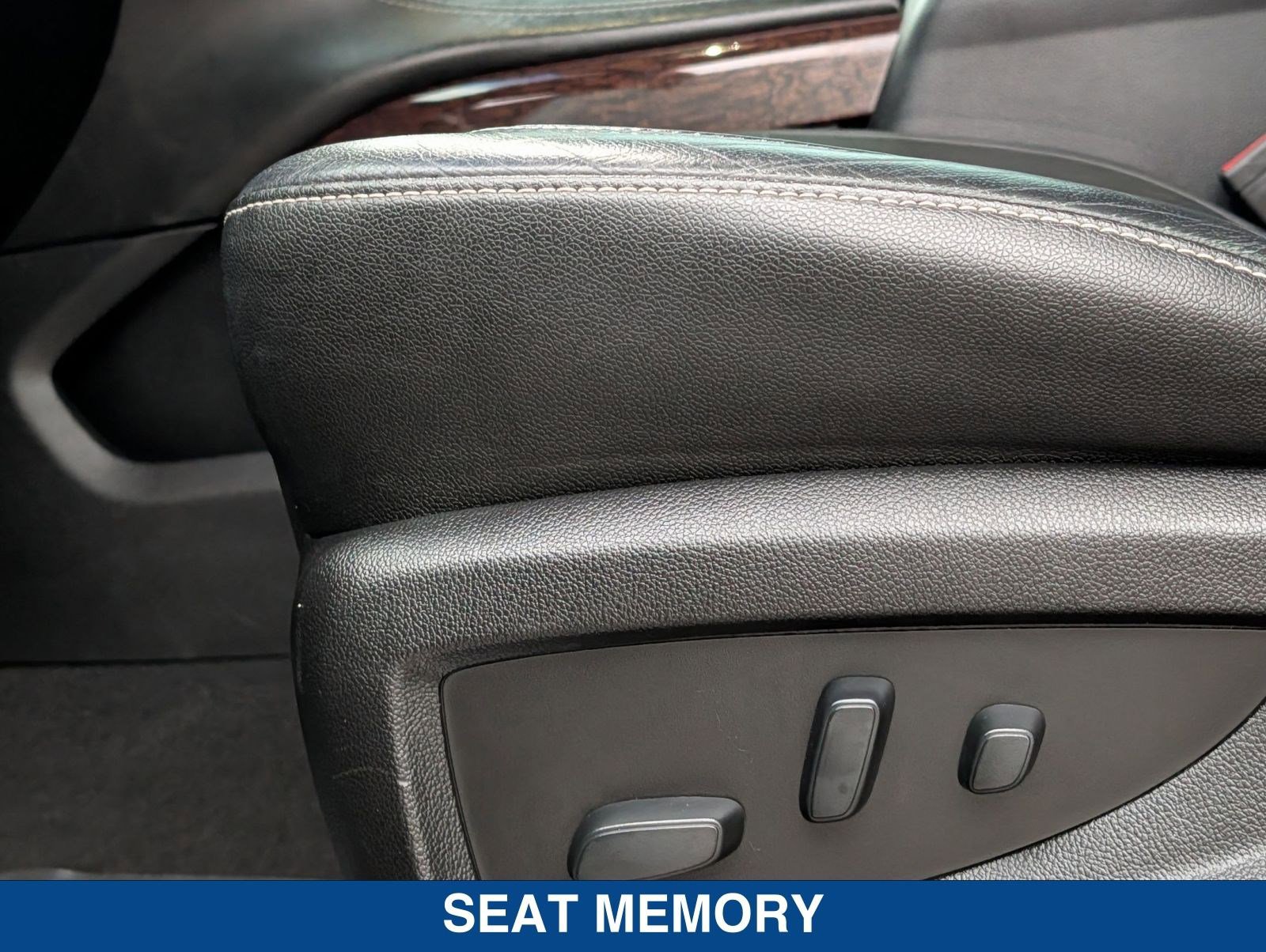 Used 2020 GMC Yukon SLT w/ Graphite Performance Edition image 21