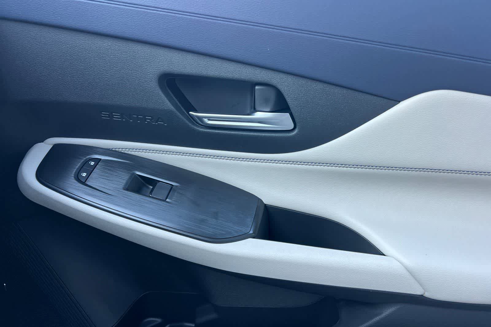 New 2026 Nissan Sentra SL w/ Floor Mat Package FWD image 19