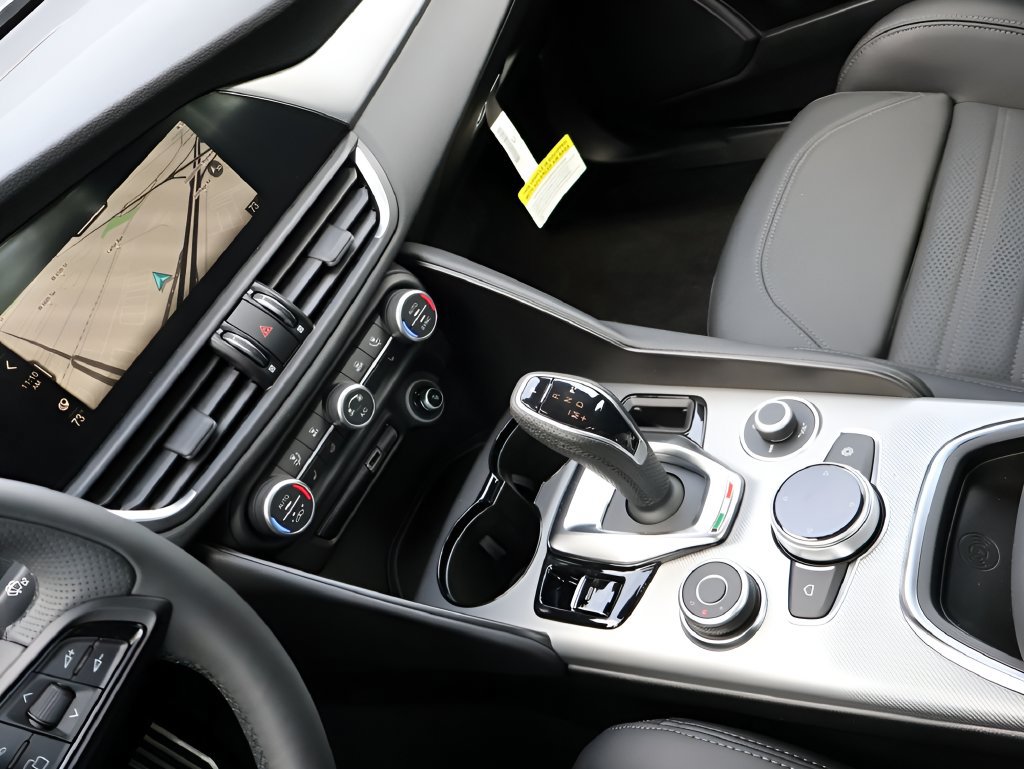 New 2026 Alfa Romeo Giulia AWD w/ Driving Assist Package image 22