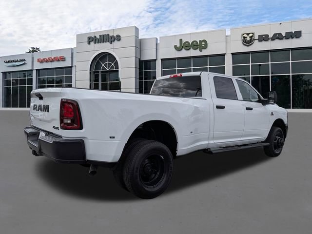 New 2026 RAM 3500 Tradesman AWD/4WD image 4
