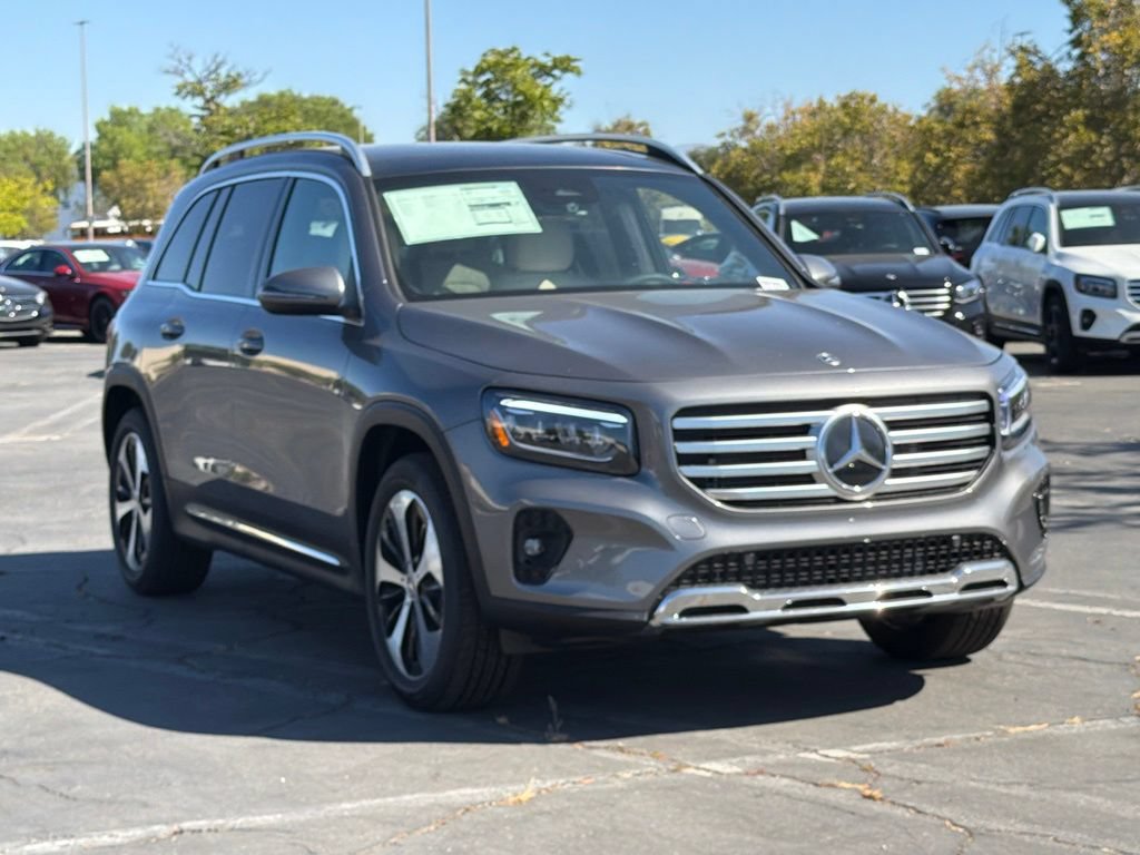 New 2026 Mercedes-Benz GLB 250 4MATIC image 4