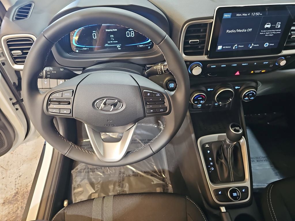New 2026 Hyundai Venue SEL FWD image 17