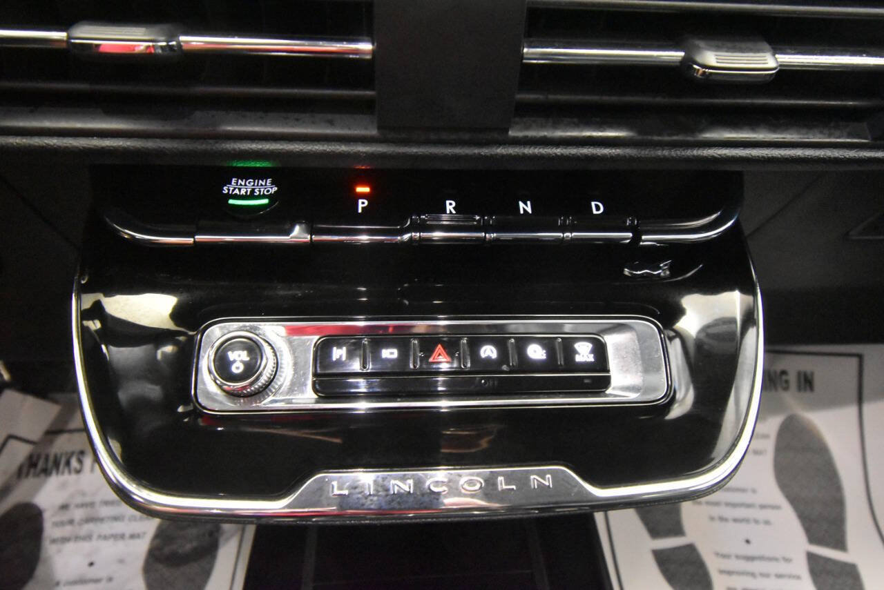 Used 2023 Lincoln Corsair AWD w/ Equipment Group 101A image 23