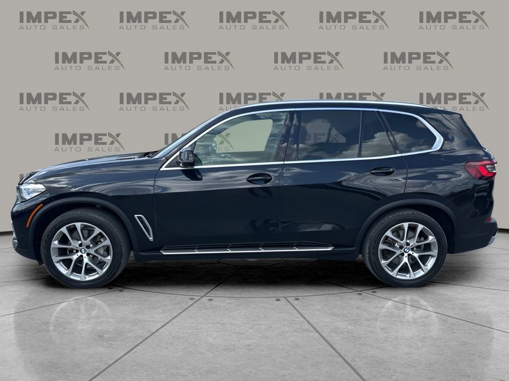 Used 2023 BMW X5 xDrive40i w/ Premium Package image 2