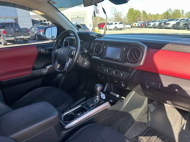 Used 2019 Toyota Tacoma SR5 image 15