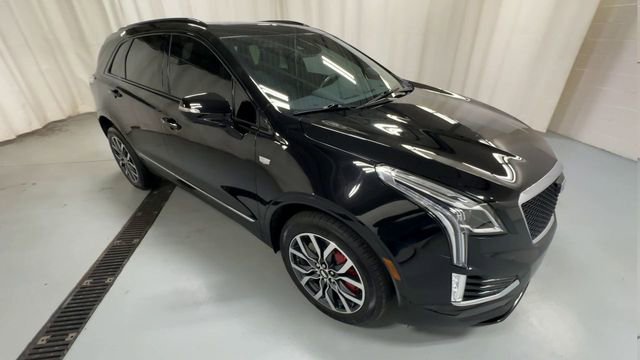Certified 2023 Cadillac XT5 Sportv image 2