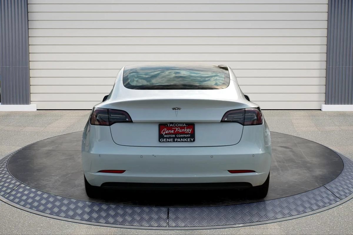 Used 2019 Tesla Model 3 Standard Range RWD image 6
