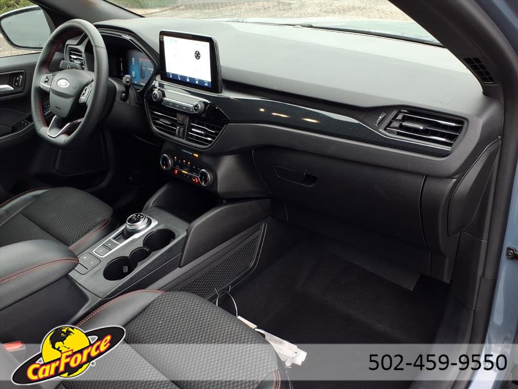 Used 2023 Ford Escape ST-Line Select image 12