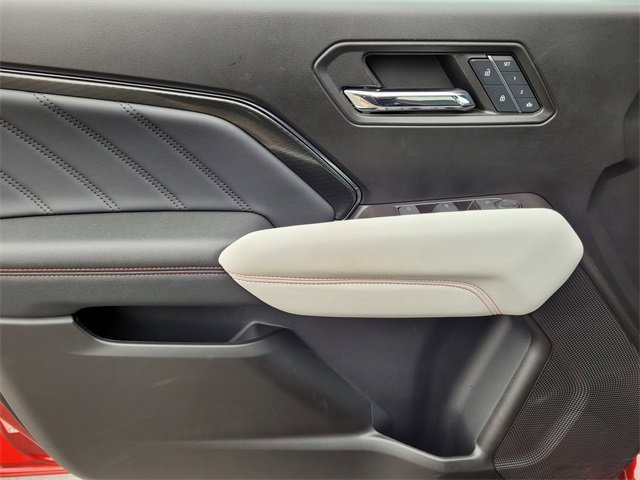 Used 2024 GMC Canyon AT4X image 18