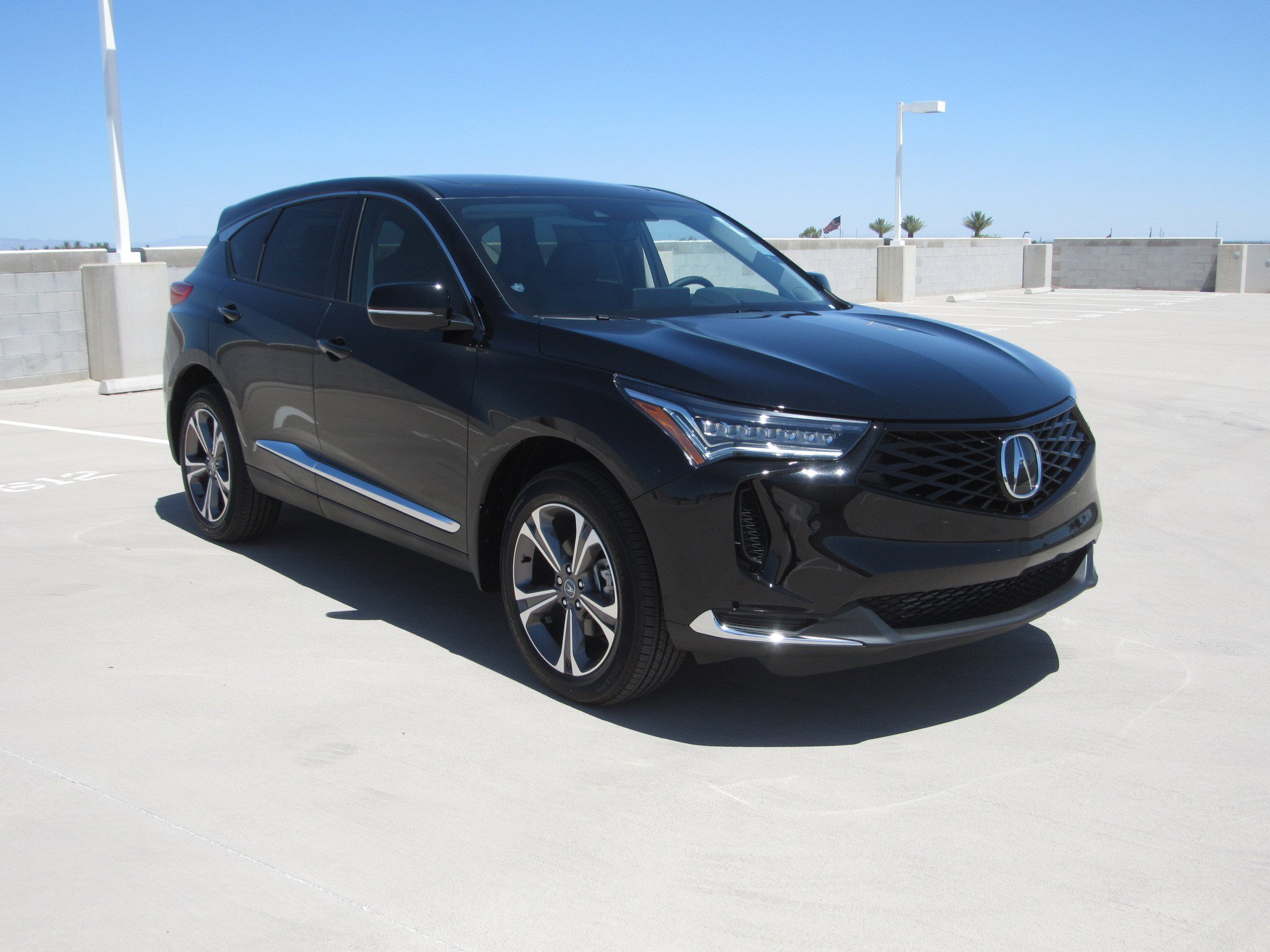 Used 2025 Acura RDX SH-AWD w/ Technology Package image 2