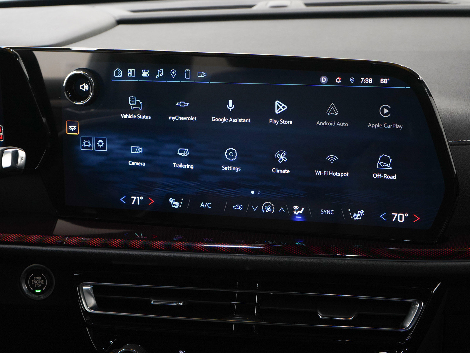 Used 2026 Chevrolet Traverse Z71 w/ Driver Confidence Package image 16