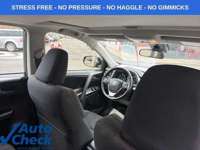 Used 2017 Toyota RAV4 XLE w/ Convenience Package image 33