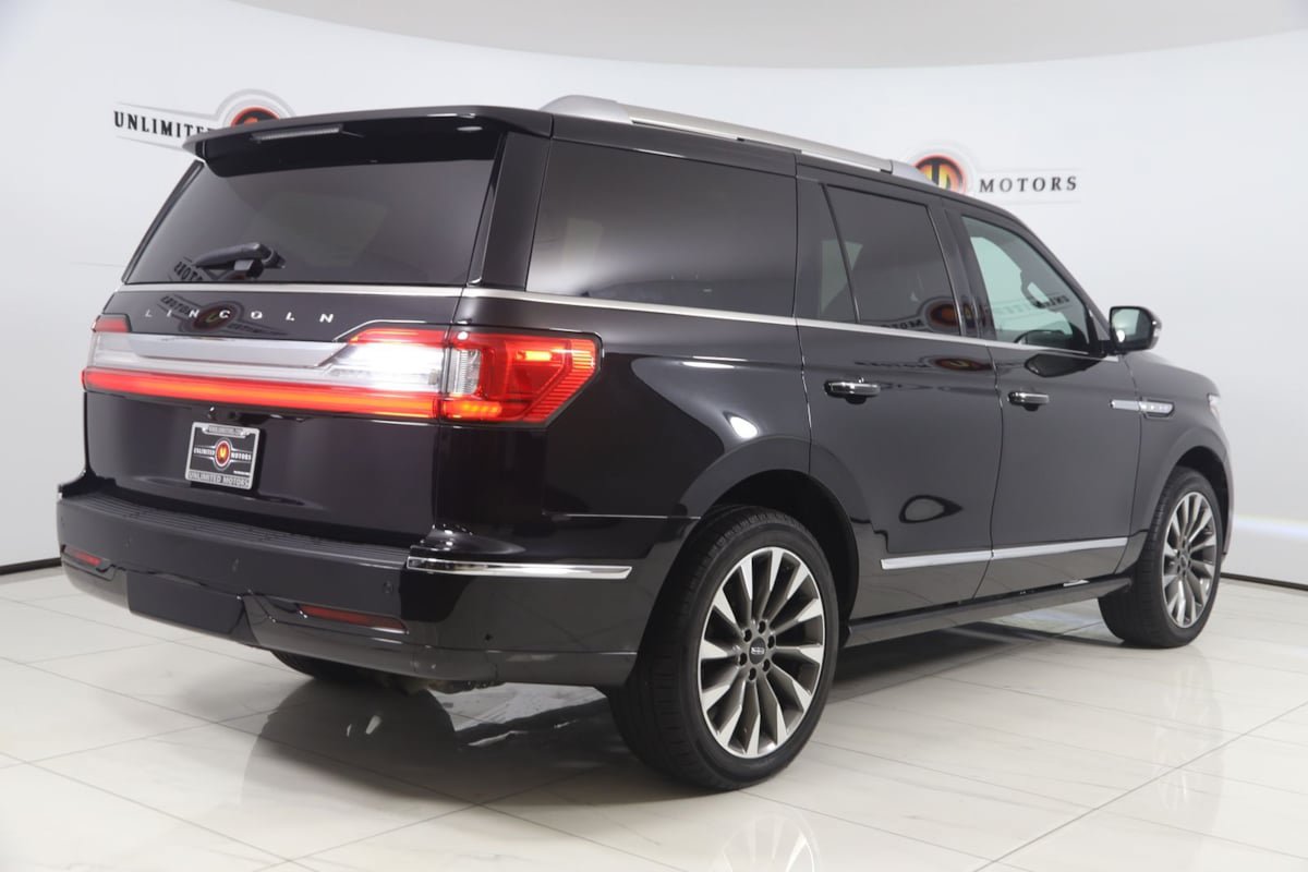 Used 2020 Lincoln Navigator Reserve AWD/4WD image 3