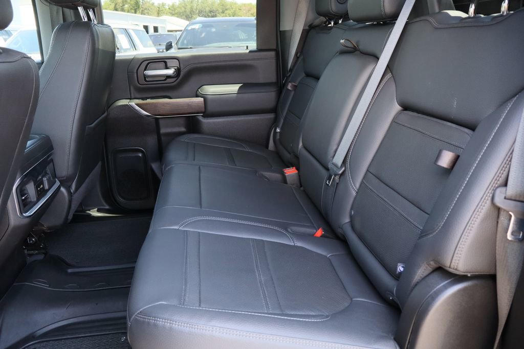 Used 2022 GMC Sierra 2500 Denali w/ Denali Black Diamond Edition AWD/4WD image 27