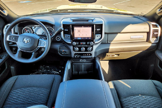 New 2027 RAM 2500 Big Horn AWD/4WD image 6