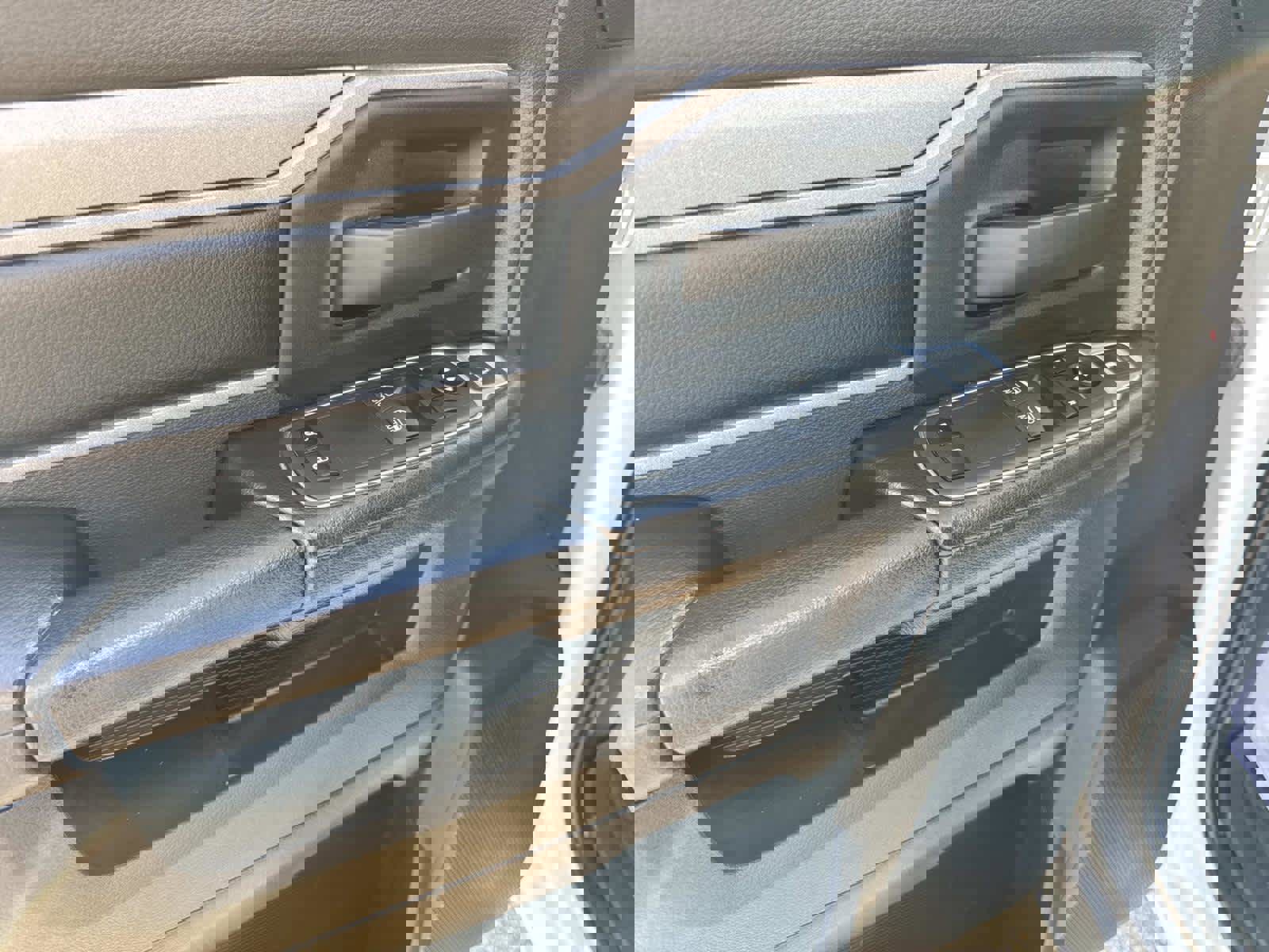 Used 2024 RAM 3500 Tradesman w/ Chrome Appearance Group image 28