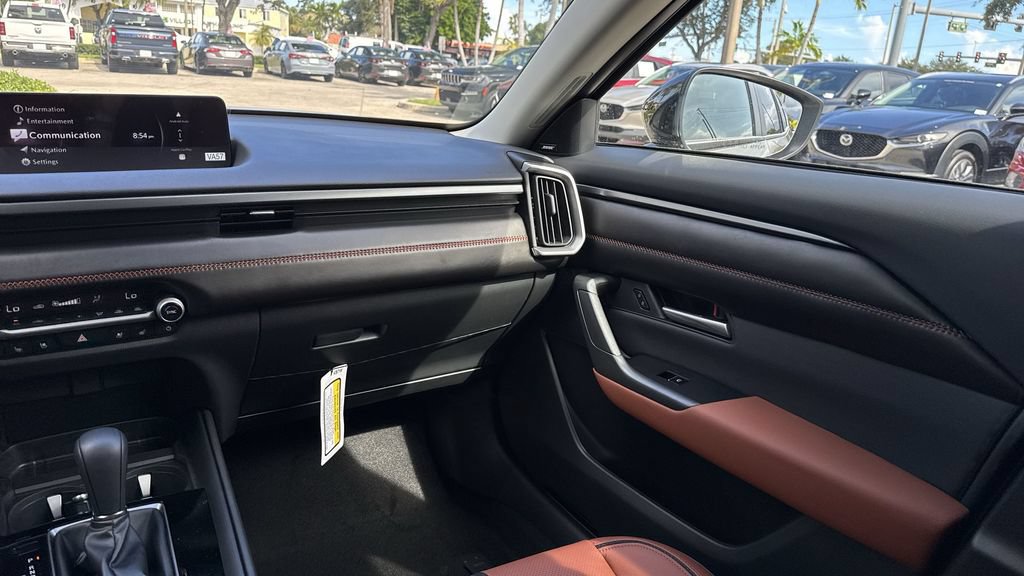 New 2025 MAZDA CX-50 Meridian Edition w/ Apex Package AWD/4WD image 15