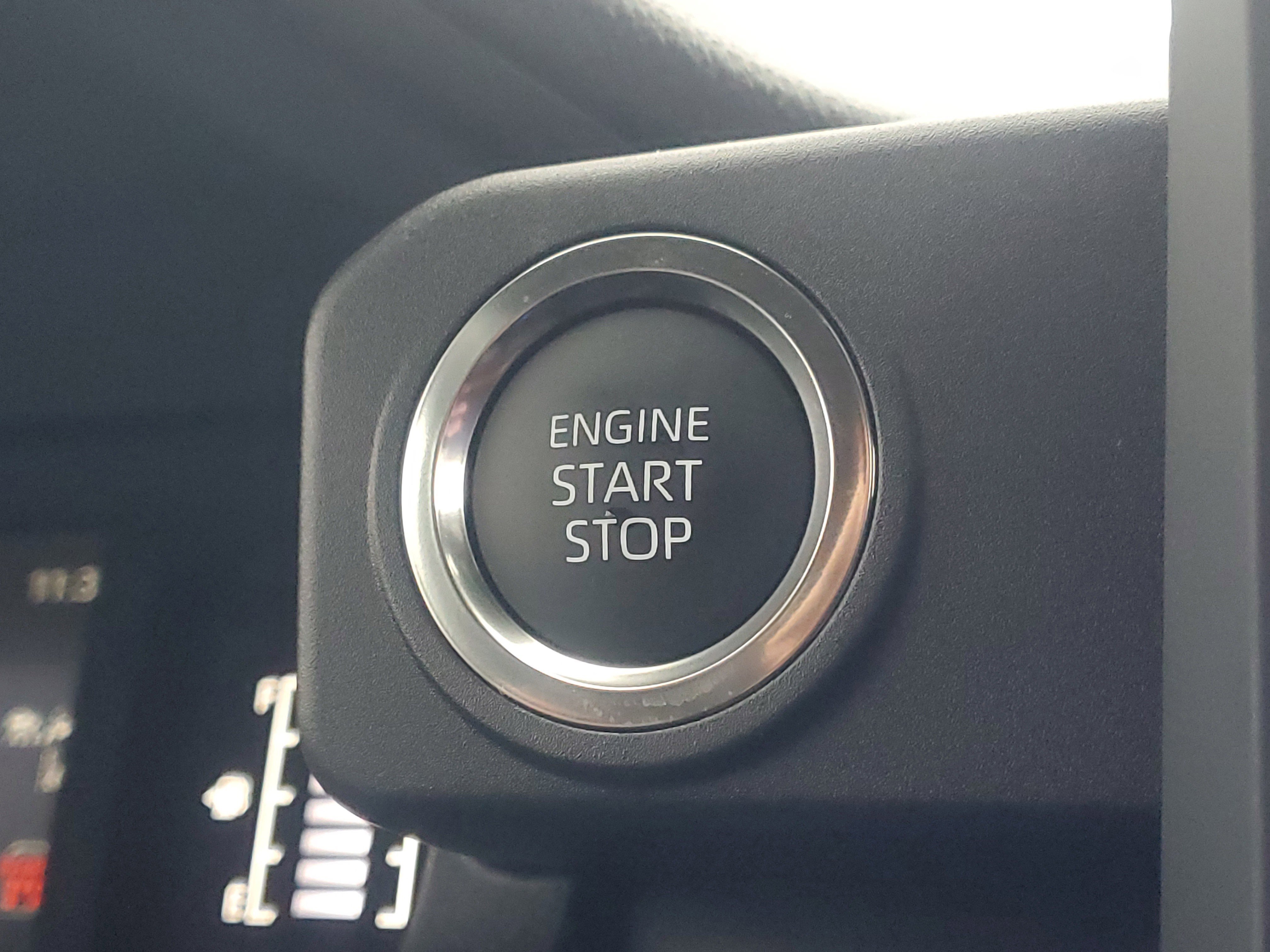 Used 2025 Toyota 4Runner SR5 image 33