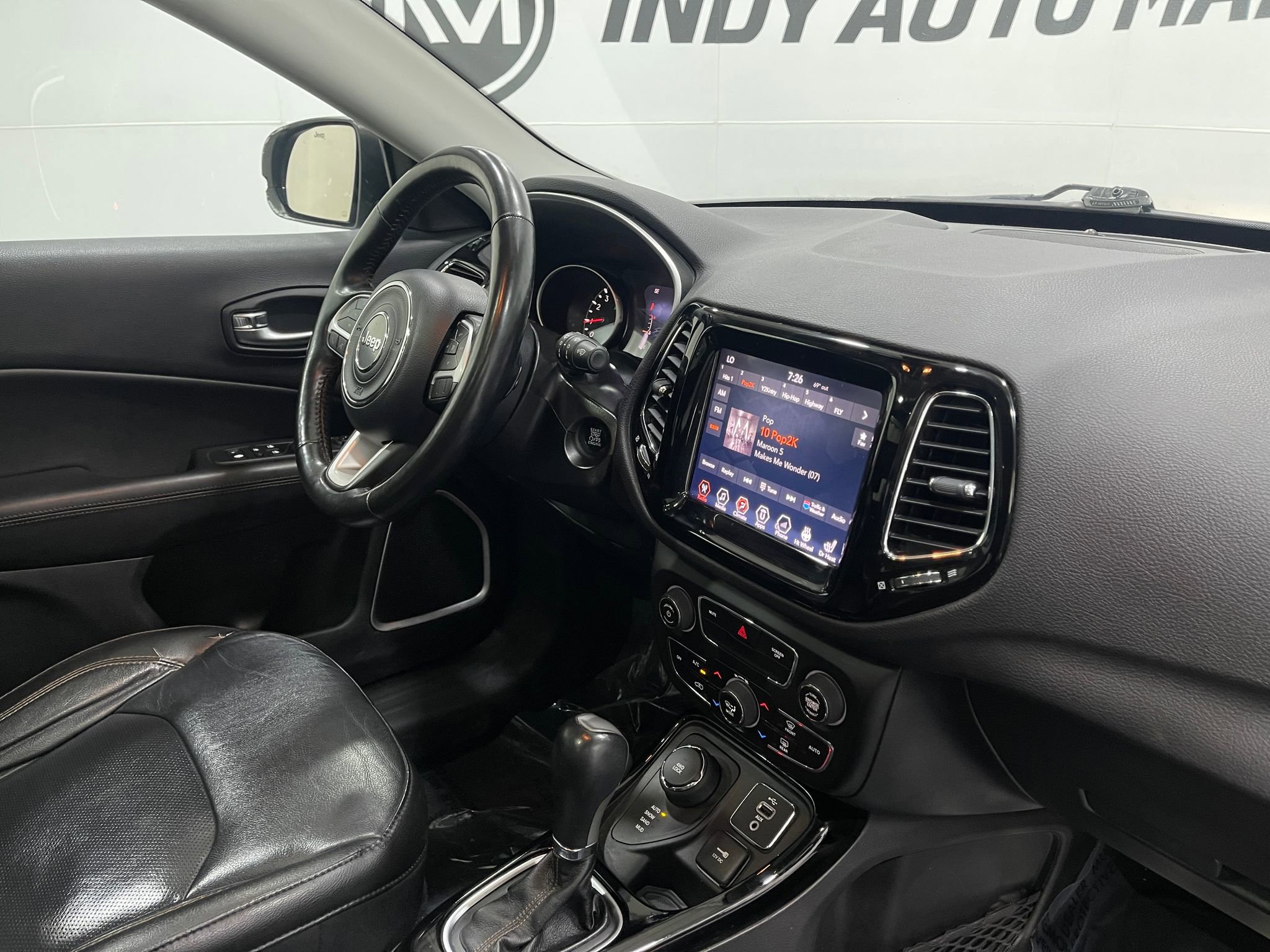 Used 2018 Jeep Compass Limited image 19
