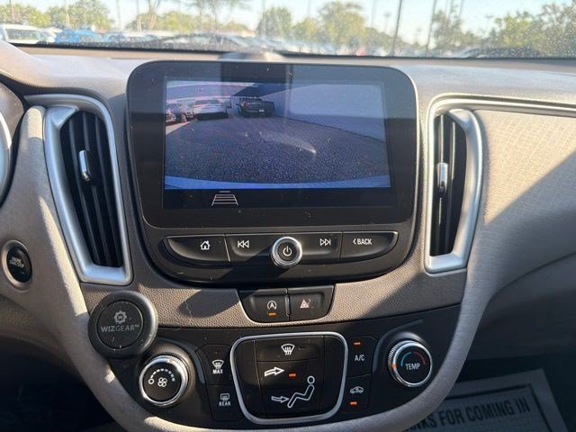 Used 2020 Chevrolet Malibu LS FWD image 28