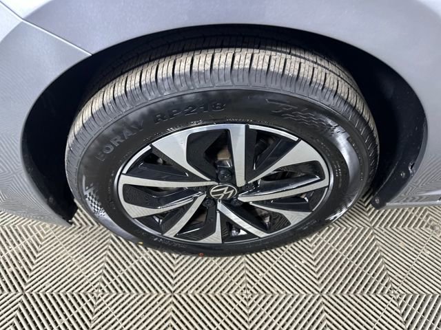 Used 2023 Volkswagen Jetta S image 10