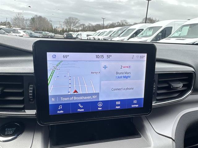 Used 2023 Ford Explorer XLT w/ Equipment Group 202A AWD/4WD image 15