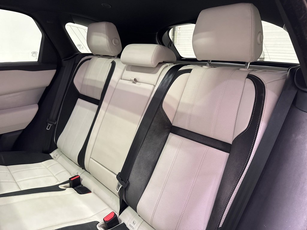 Used 2023 Land Rover Range Rover Velar R-Dynamic S image 27