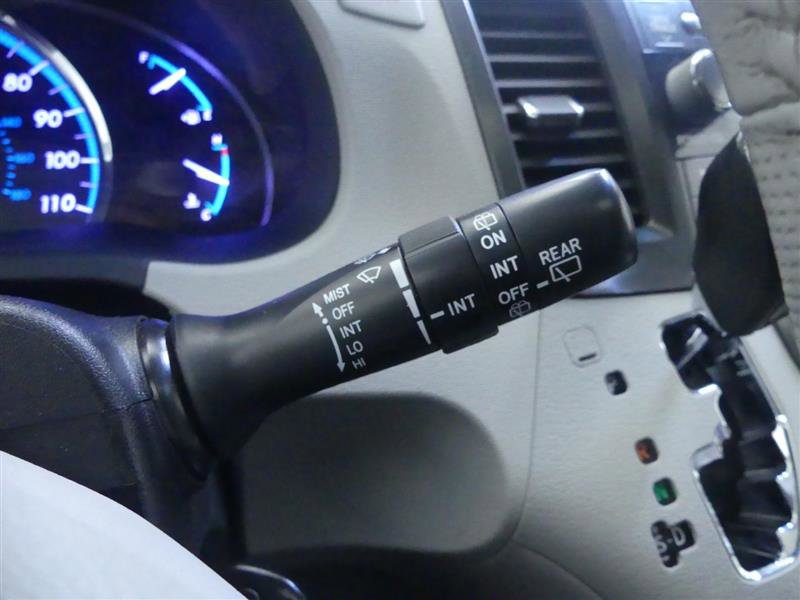 Used 2014 Toyota Sienna XLE image 15