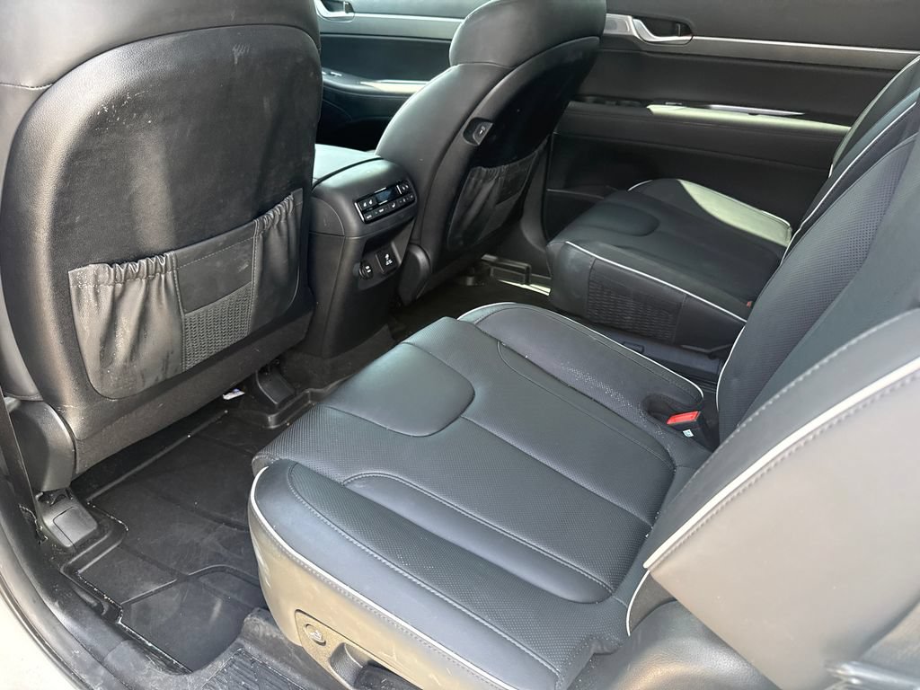 Used 2024 Hyundai Palisade SEL w/ Premium Package FWD image 16
